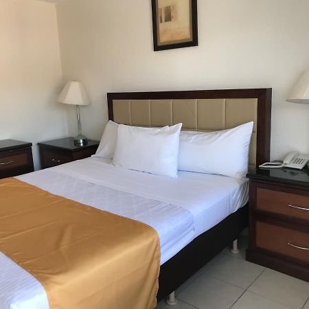Hotel Guillen Jr Tijuana Luaran gambar