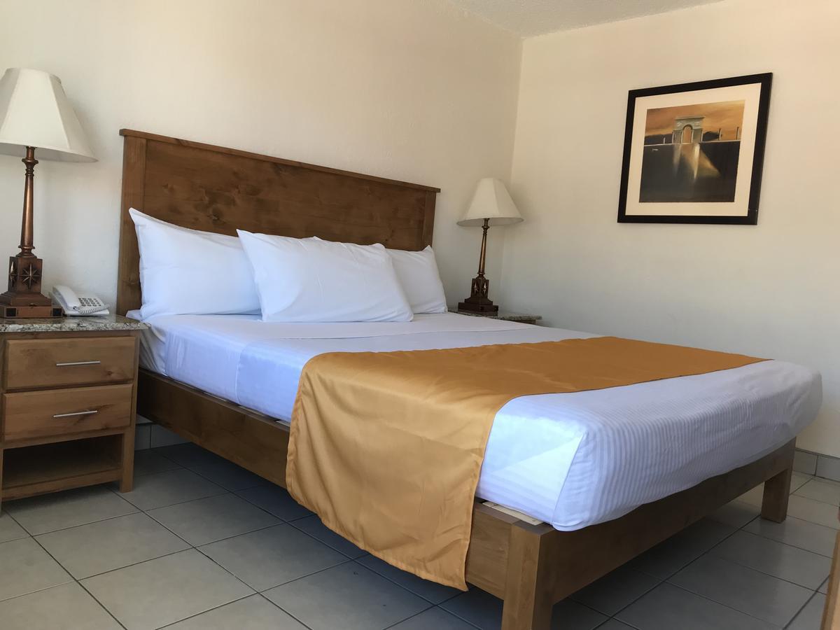 Hotel Guillen Jr Tijuana Luaran gambar