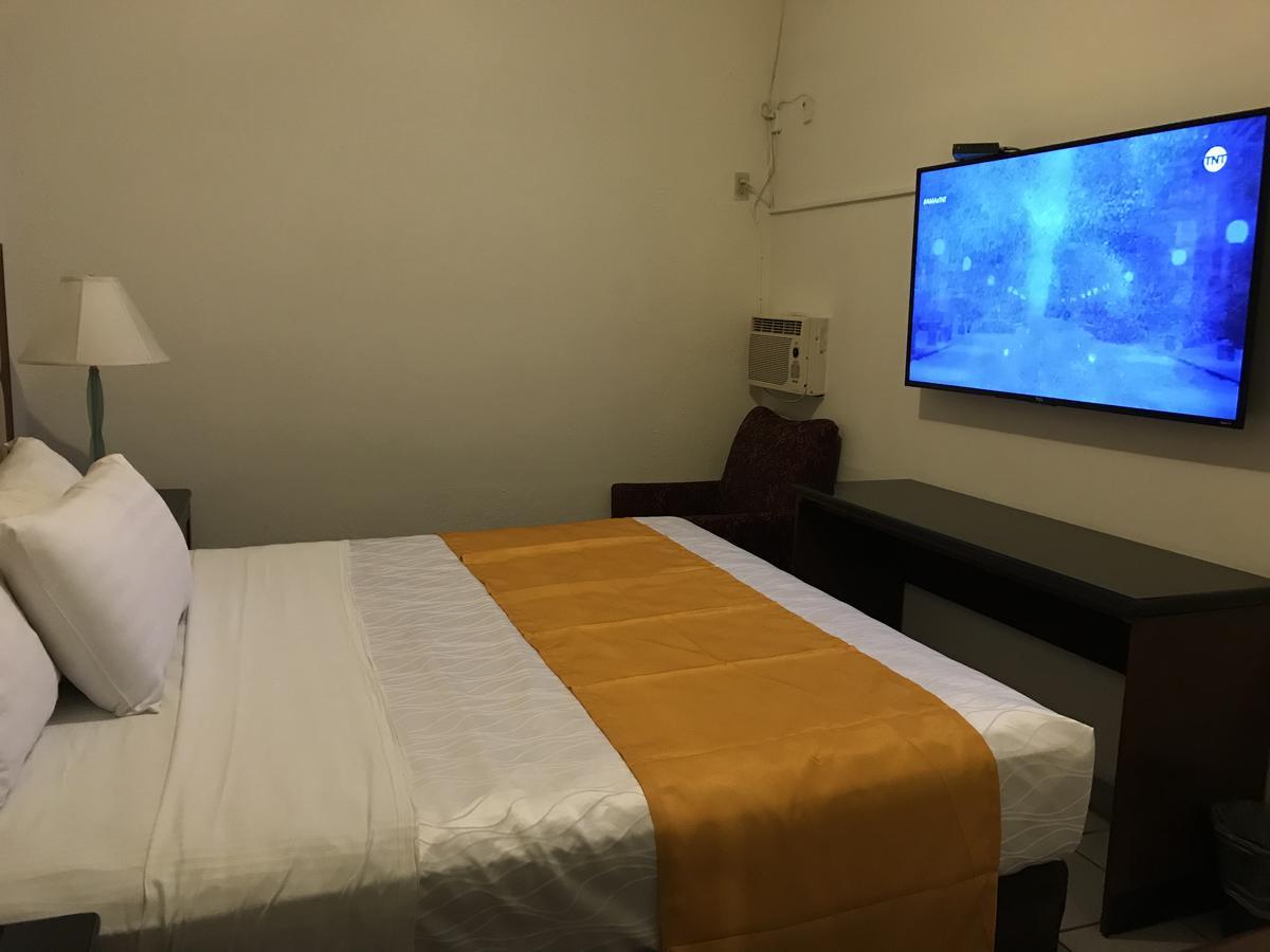 Hotel Guillen Jr Tijuana Luaran gambar