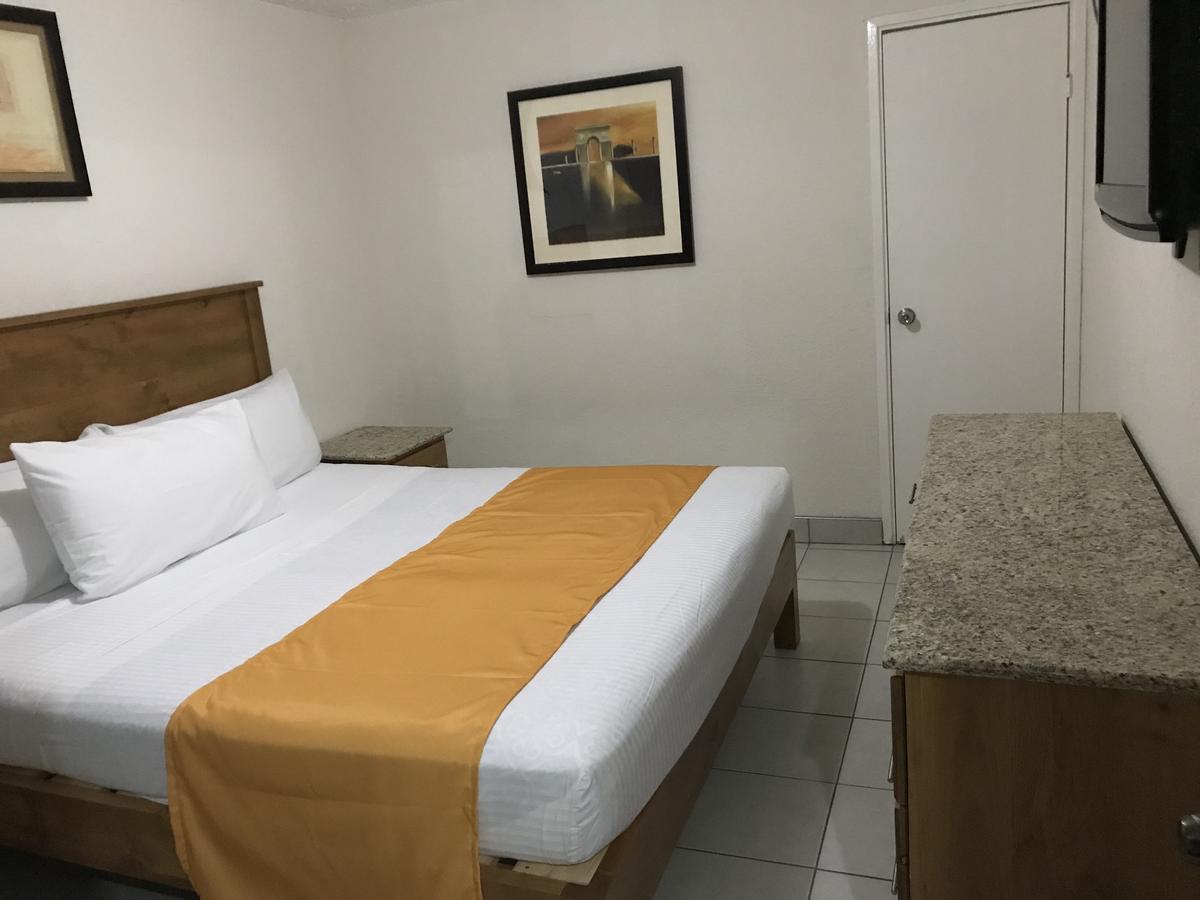 Hotel Guillen Jr Tijuana Luaran gambar